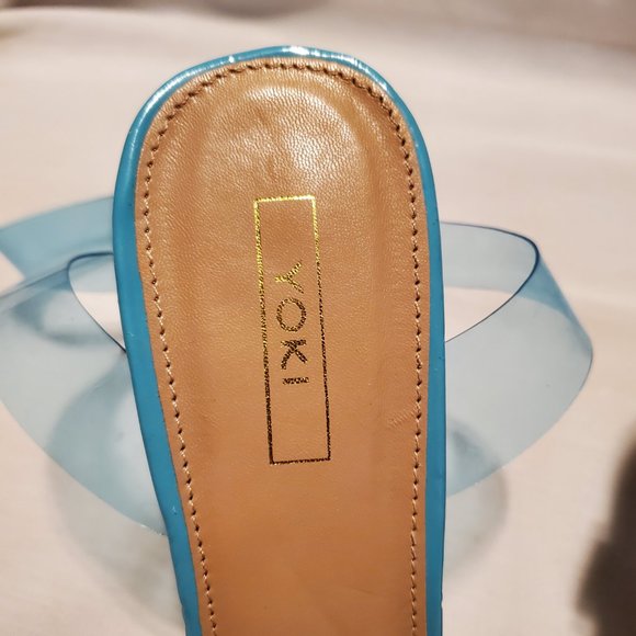 Yoki Chuncky Sandals Clear Heels With Blue Straps Size 10 - Picture 6 of 7
